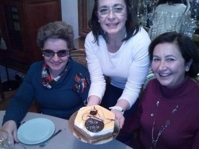 La primi se va de viaje